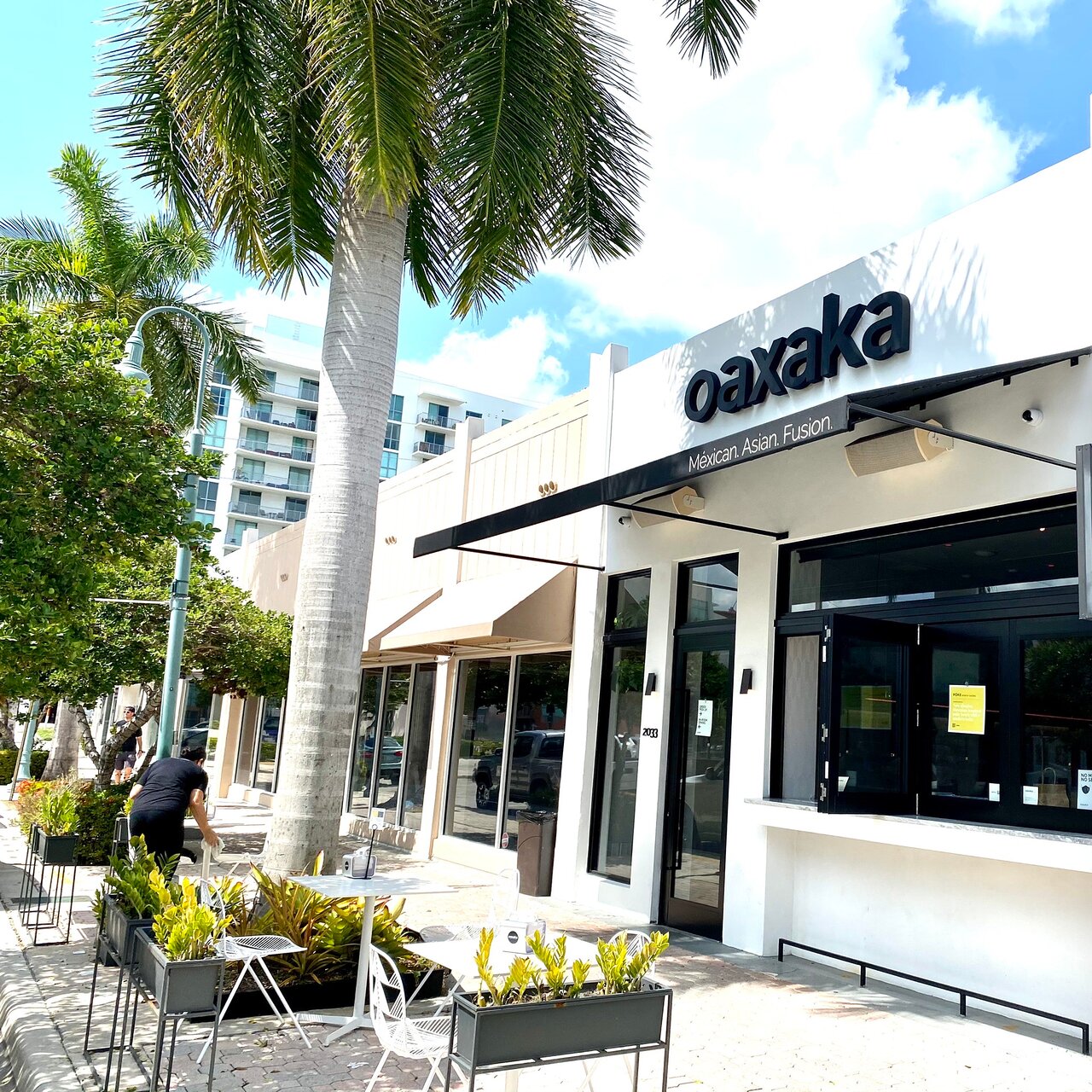 Oaxaka storefront in Hollywood, Florida